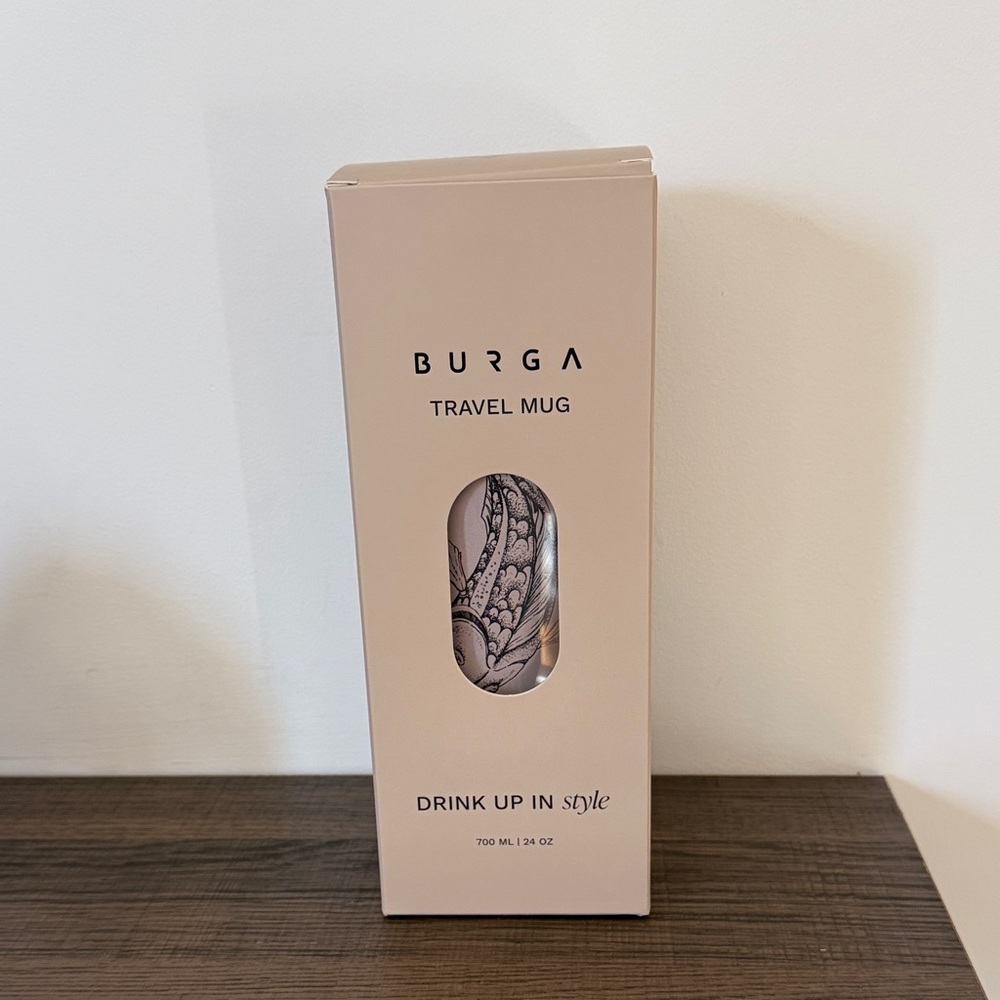 Burga Travel 24 oz Mug with Artistic Design